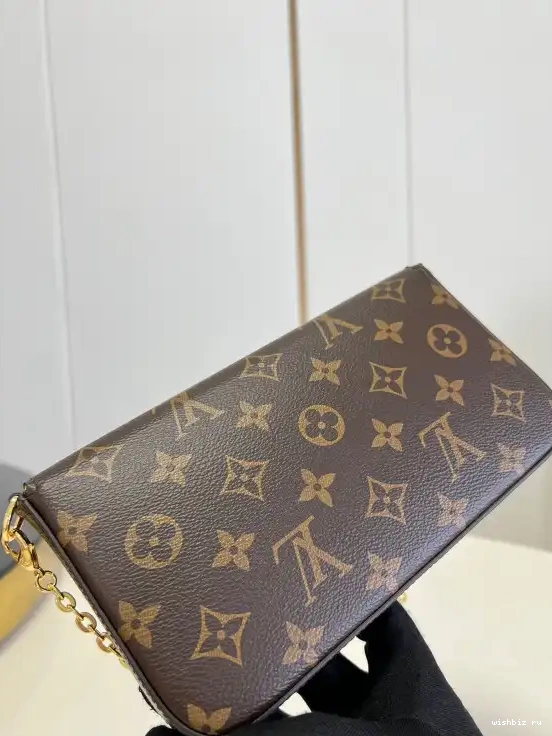 WIS VUITTON FÉLICIE POCHETTE LOUIS 0425